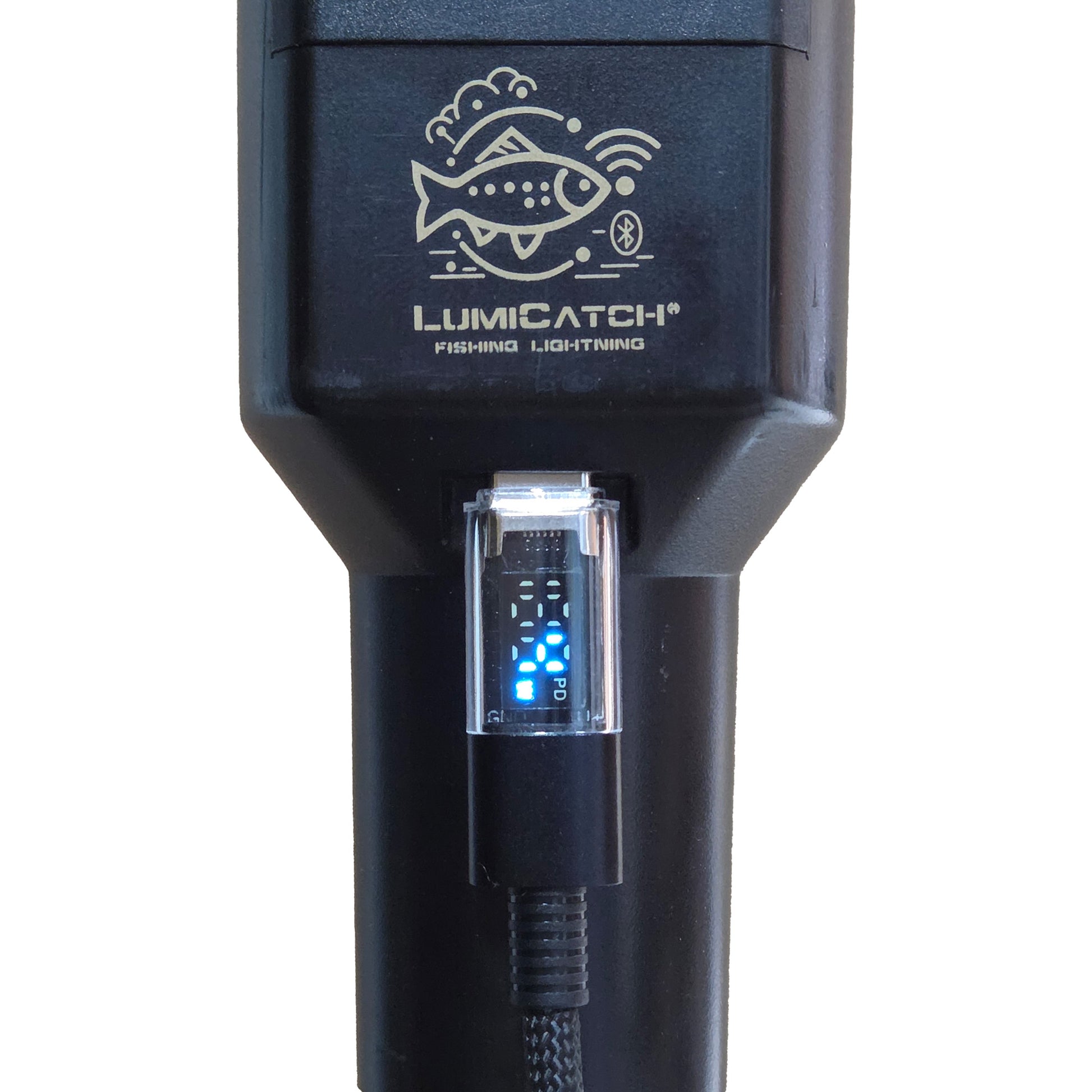 Lumi-Volt LED-display stekker in LumiCatch bedieningseenheid – blauw digitaal display toont laadstatus